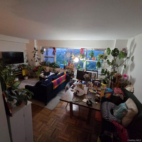 6 Fordham Hill Oval 8H, Bronx, NY 10468