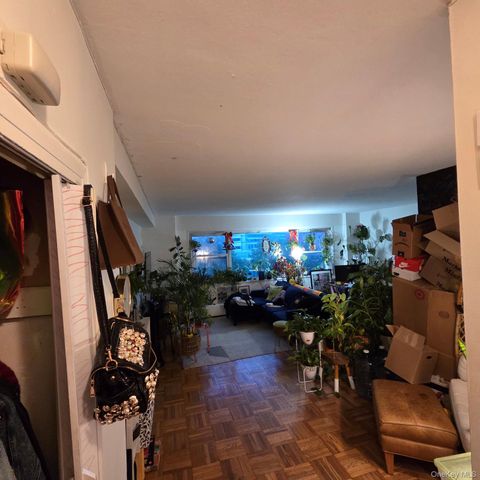 6 Fordham Hill Oval 8H, Bronx, NY 10468