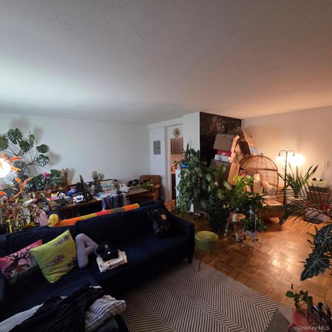 6 Fordham Hill Oval 8H, Bronx, NY 10468