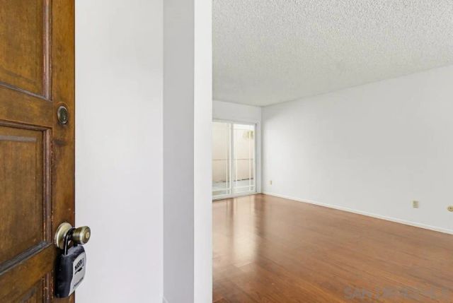 5517 Caminito Katerina, San Diego, CA 92111