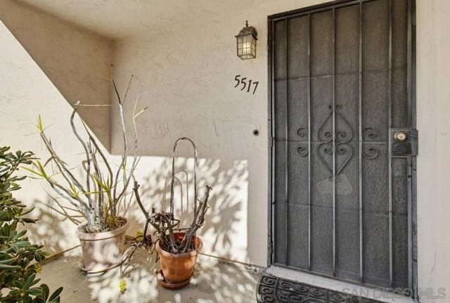 5517 Caminito Katerina, San Diego, CA 92111