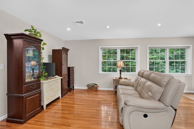 31 Coffee Street, Medway, MA 02053