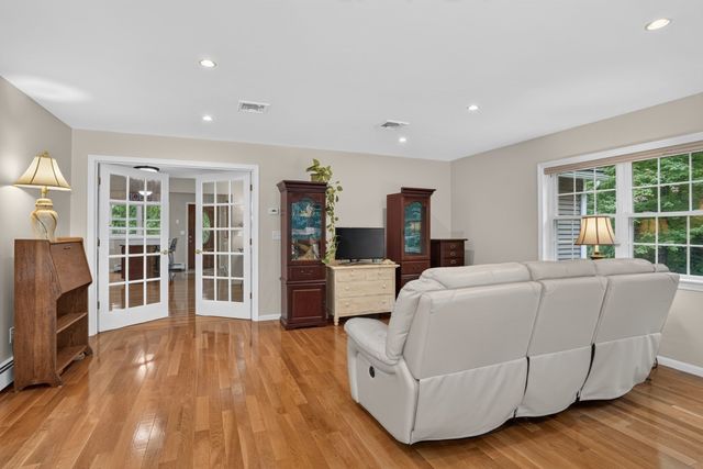 31 Coffee Street, Medway, MA 02053