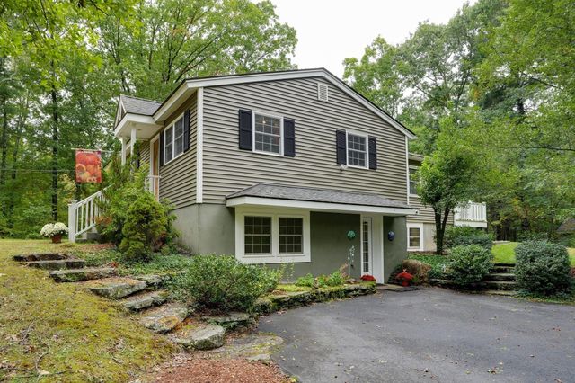 31 Coffee Street, Medway, MA 02053