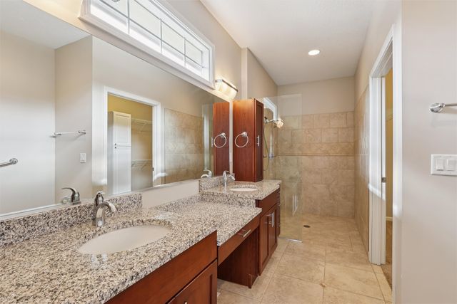 1927 NW 126th Street, Clive, IA 50325