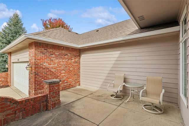 1927 NW 126th Street, Clive, IA 50325