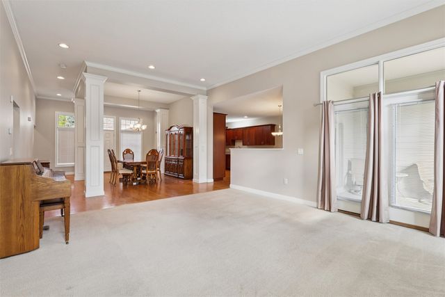 1927 NW 126th Street, Clive, IA 50325