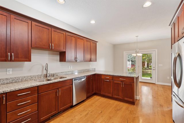 1927 NW 126th Street, Clive, IA 50325