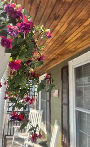 12 Laurel Avenue, Rockingham, VT 05101