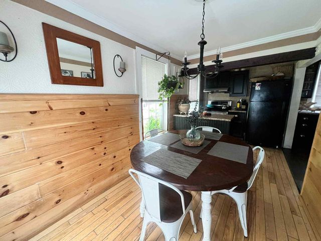 12 Laurel Avenue, Rockingham, VT 05101