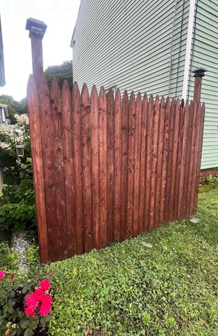 12 Laurel Avenue, Rockingham, VT 05101