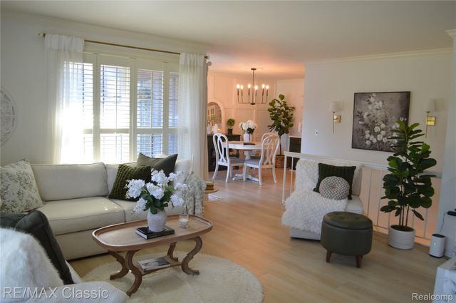 40605 Newport Drive E 294, Plymouth Charter Township, MI 48170