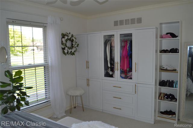 40605 Newport Drive E 294, Plymouth Charter Township, MI 48170