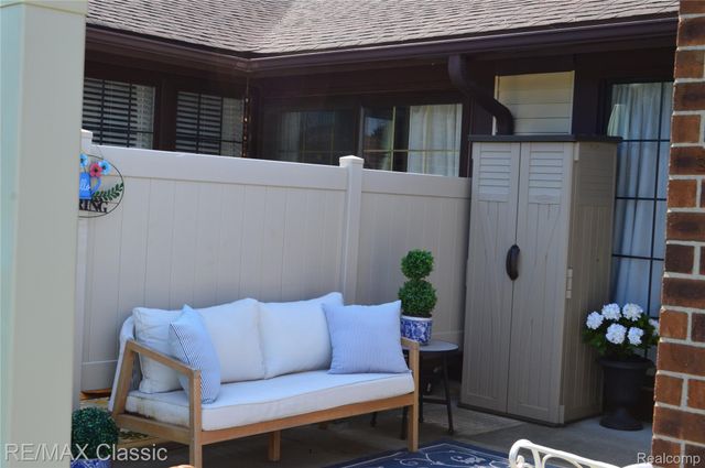 40605 Newport Drive E 294, Plymouth Charter Township, MI 48170