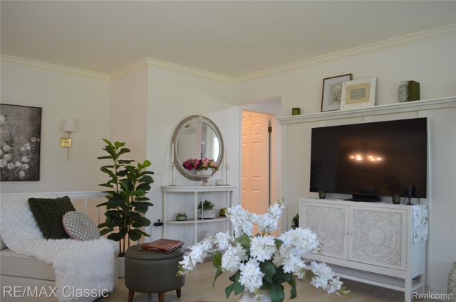 40605 Newport Drive E 294, Plymouth Charter Township, MI 48170