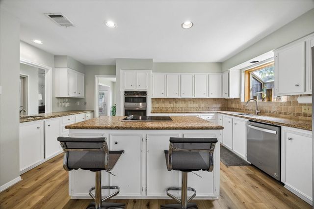 12107 Burgoyne Drive, Houston, TX 77077