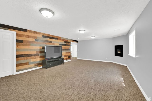 1397 W 2275 S, Syracuse, UT 84075