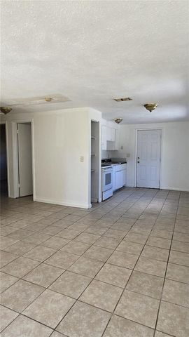 5202 N 45TH STREET, Tampa, FL 33610