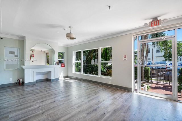 1320 Drexel Ave 200, Miami Beach, FL 33139
