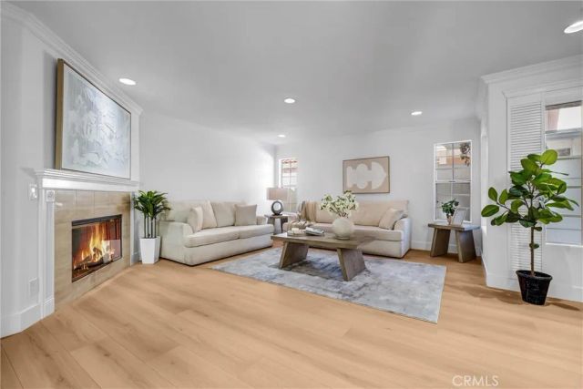 3545 Locust Avenue, Long Beach, CA 90807