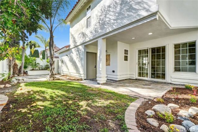 3545 Locust Avenue, Long Beach, CA 90807