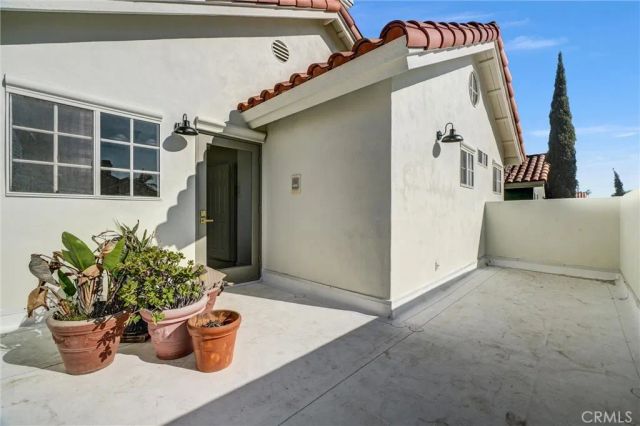 3545 Locust Avenue, Long Beach, CA 90807