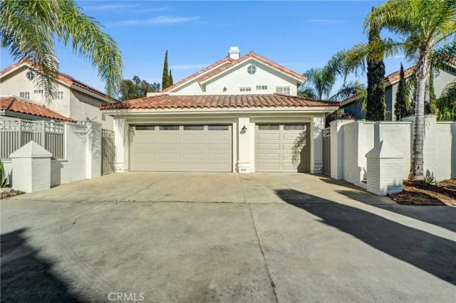 3545 Locust Avenue, Long Beach, CA 90807