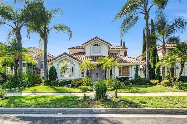 3545 Locust Avenue, Long Beach, CA 90807