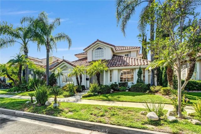 3545 Locust Avenue, Long Beach, CA 90807