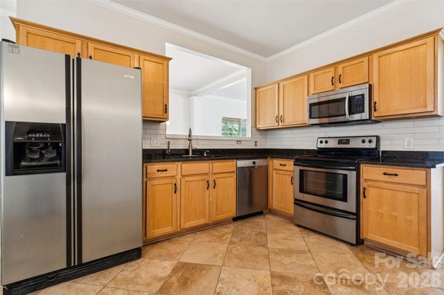 15114 Edindale Drive, Charlotte, NC 28277