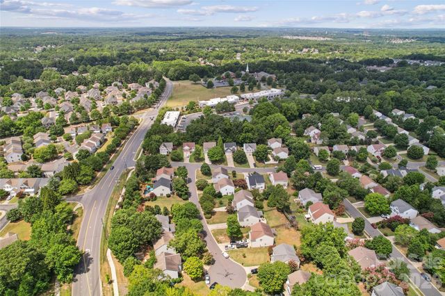 15114 Edindale Drive, Charlotte, NC 28277