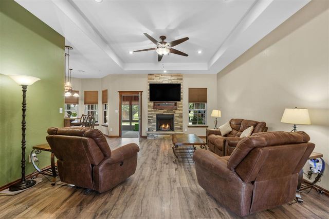 282 NE Road Runner Dr, Fletcher, OK 73541