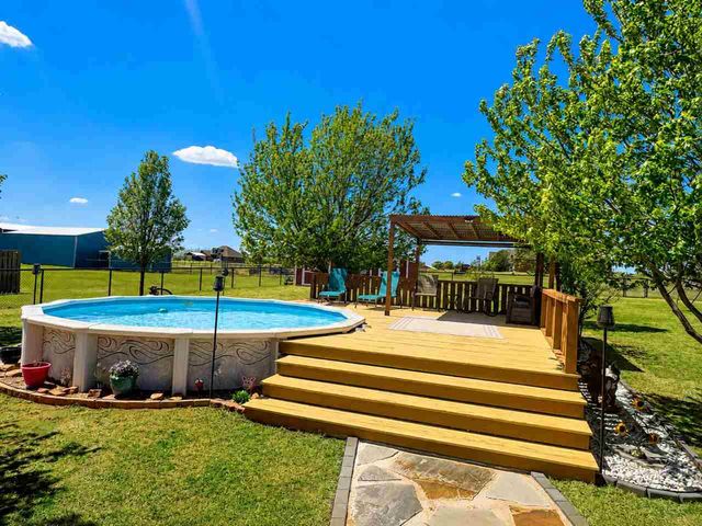 282 NE Road Runner Dr, Fletcher, OK 73541