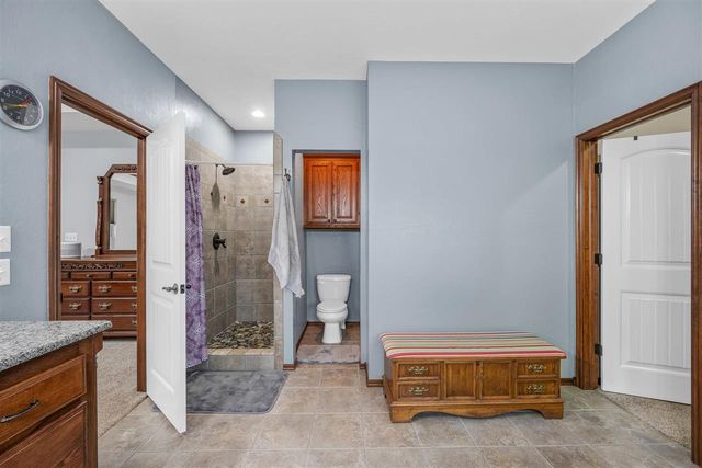 282 NE Road Runner Dr, Fletcher, OK 73541