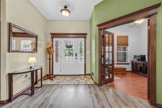 282 NE Road Runner Dr, Fletcher, OK 73541