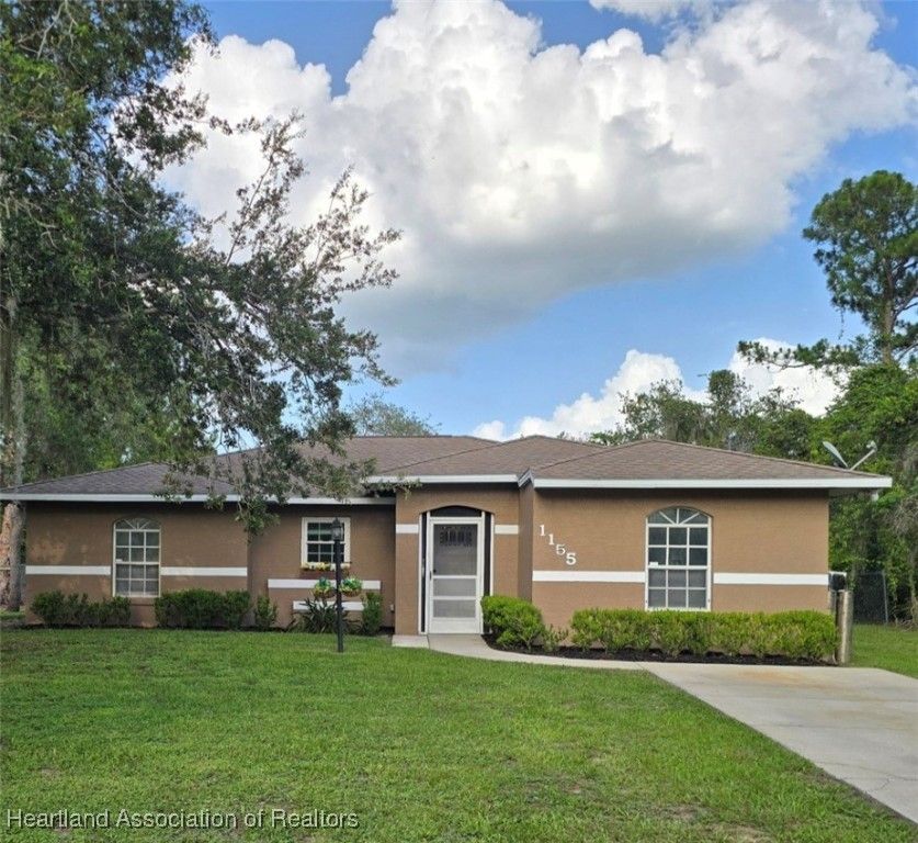 1155 WESTERN Boulevard, Lake Placid, FL 33852