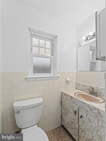 912 BERGEN ST, Philadelphia, PA 19111