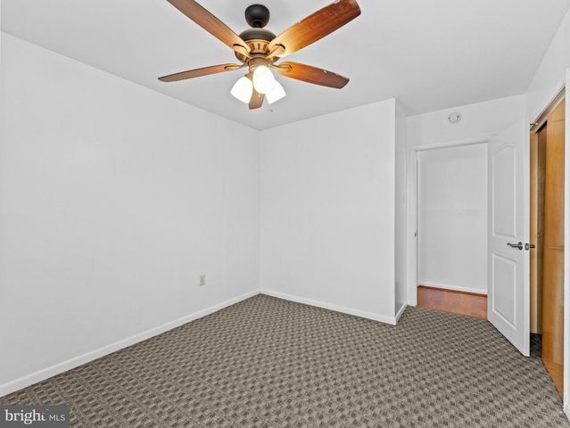 912 BERGEN ST, Philadelphia, PA 19111