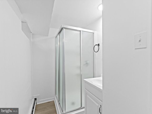 912 BERGEN ST, Philadelphia, PA 19111