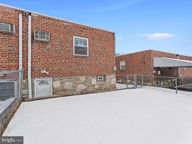 912 BERGEN ST, Philadelphia, PA 19111