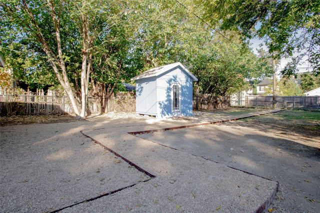 2855 Sharon Street, Dallas, TX 75211