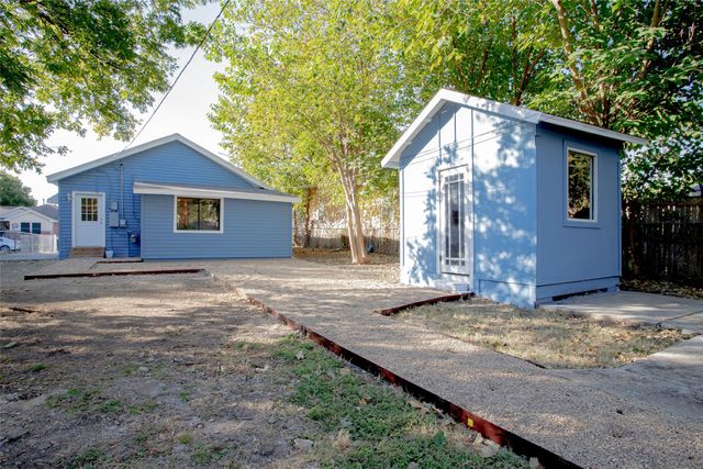 2855 Sharon Street, Dallas, TX 75211