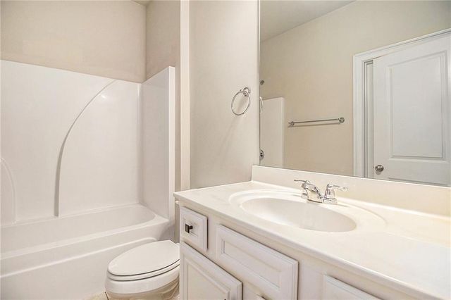 283 Hickory Pointe Drive, Acworth, GA 30101