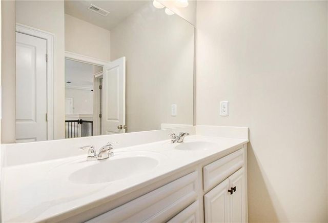 283 Hickory Pointe Drive, Acworth, GA 30101