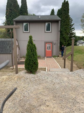 11602 Norway Drive, Hartland Township, MI 48353