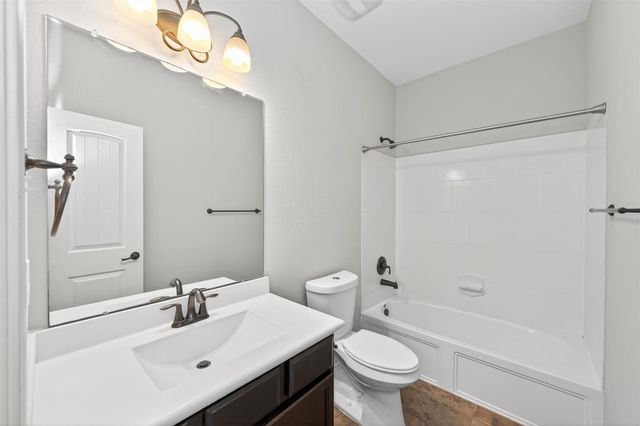 3 Black Swan Court, Magnolia, TX 77354