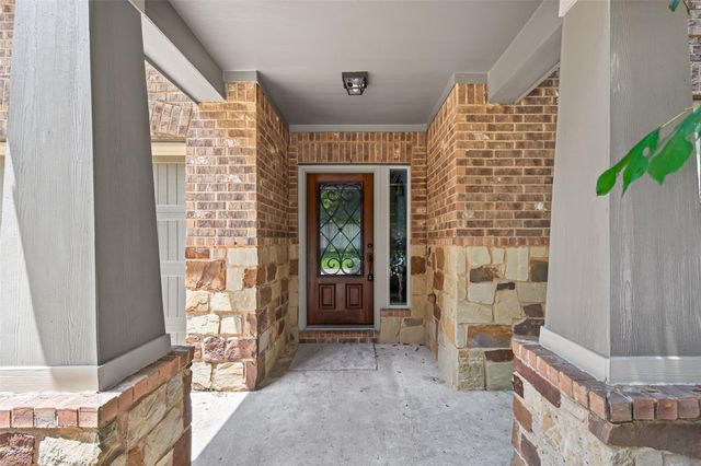 3 Black Swan Court, Magnolia, TX 77354
