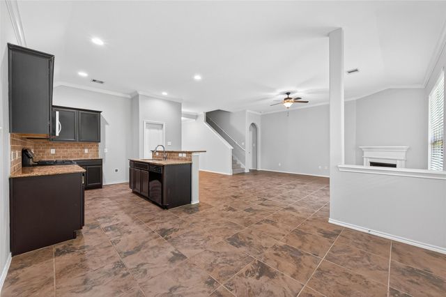 3 Black Swan Court, Magnolia, TX 77354