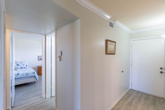 2615 NE 1st Court 411, Boynton Beach, FL 33435