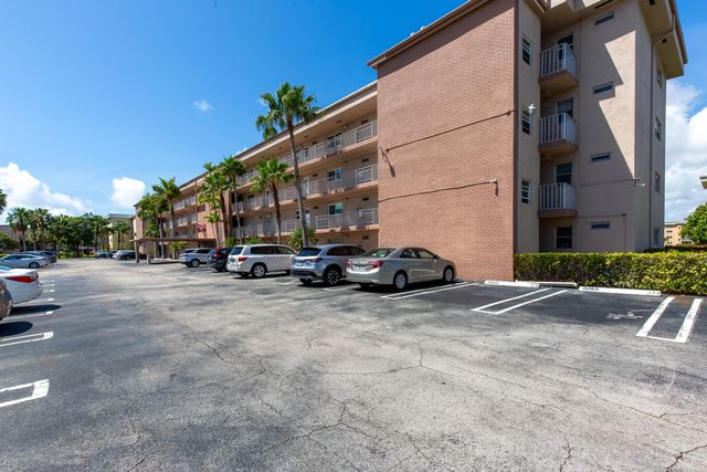 2615 NE 1st Court 411, Boynton Beach, FL 33435